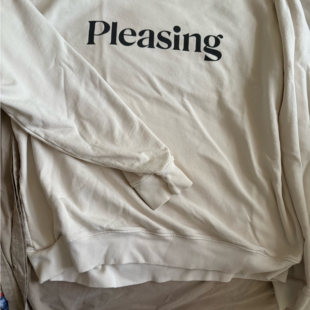 Cream 'Pleasing' Sweatshirt